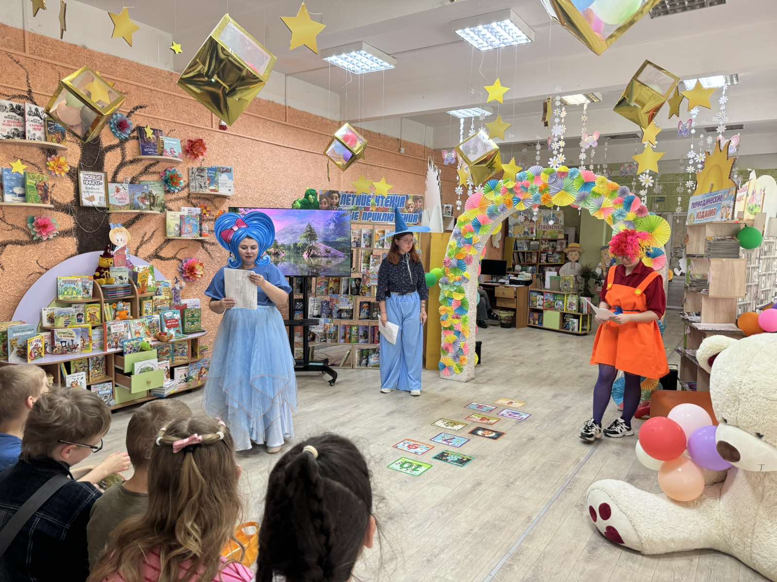 Литературно-игровая программа «Праздничная нескучайка»