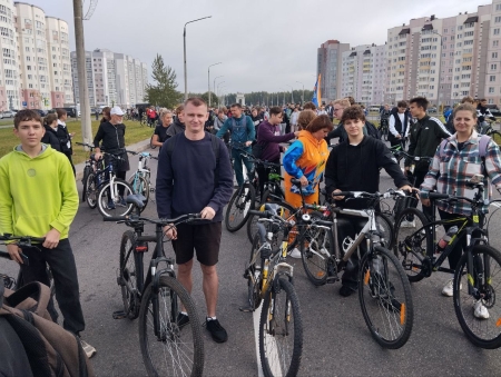 Участники велопробега, посвященный "Дню народного единства" преодолели 17 километров!